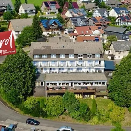 Alpina Löwen Hotel-3